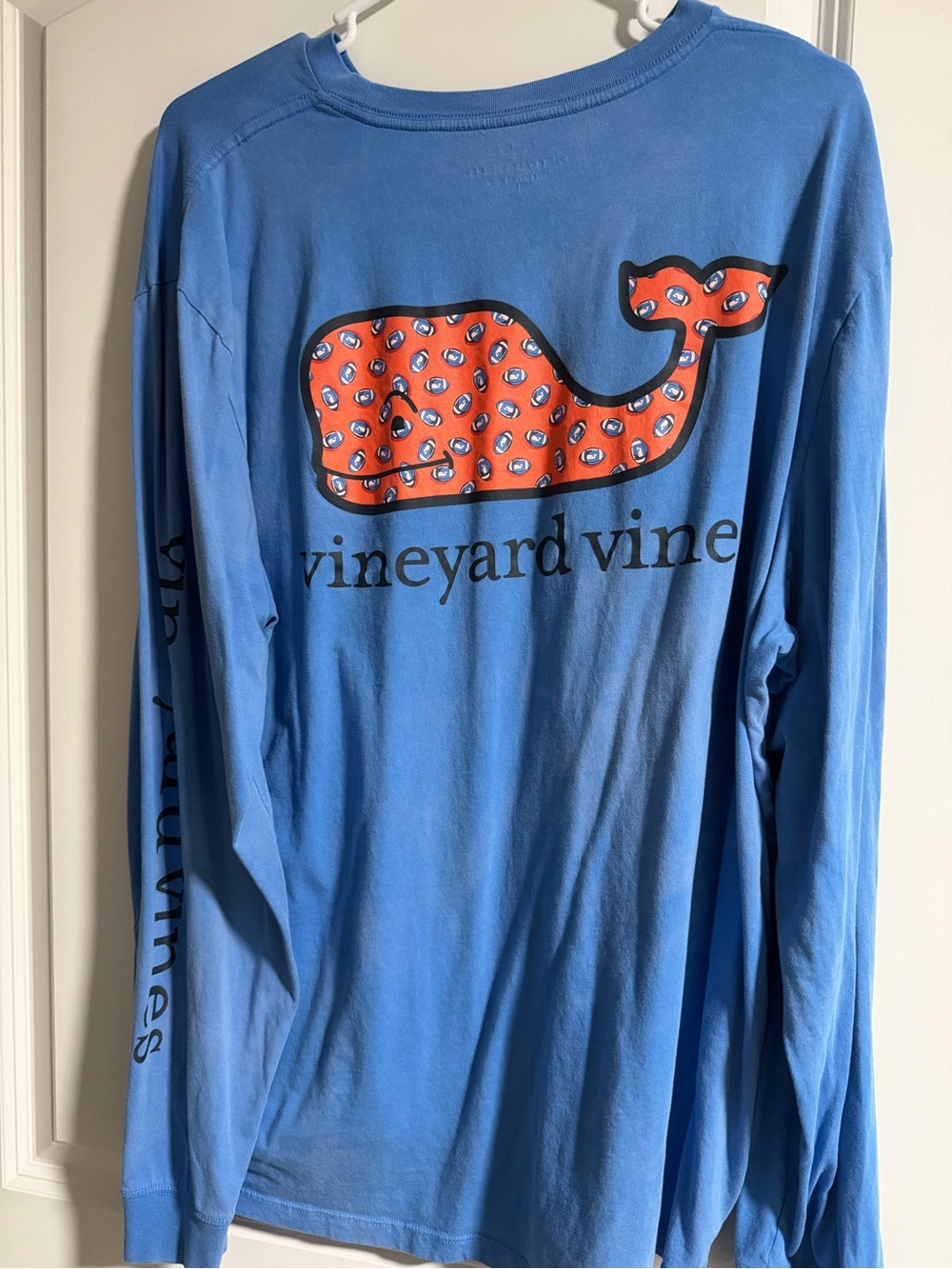 Vineyard Vines Men's Long-Sleeve Pocket Tee in Sky Blue with Orange Whale - Picture 4 of 4